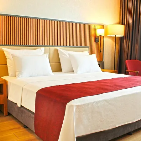 Hotel Ramada Plaza By Wyndham 5*