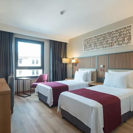 Ramada Plaza By Wyndham