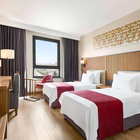 Ramada Plaza By Wyndham